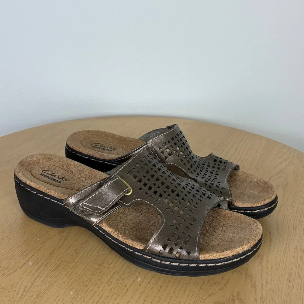 Clarks Wedge Hayla Samoa Slide Sandal Women's 8.5 Bronze Metallic Summer Comfort - Picture 1 of 7